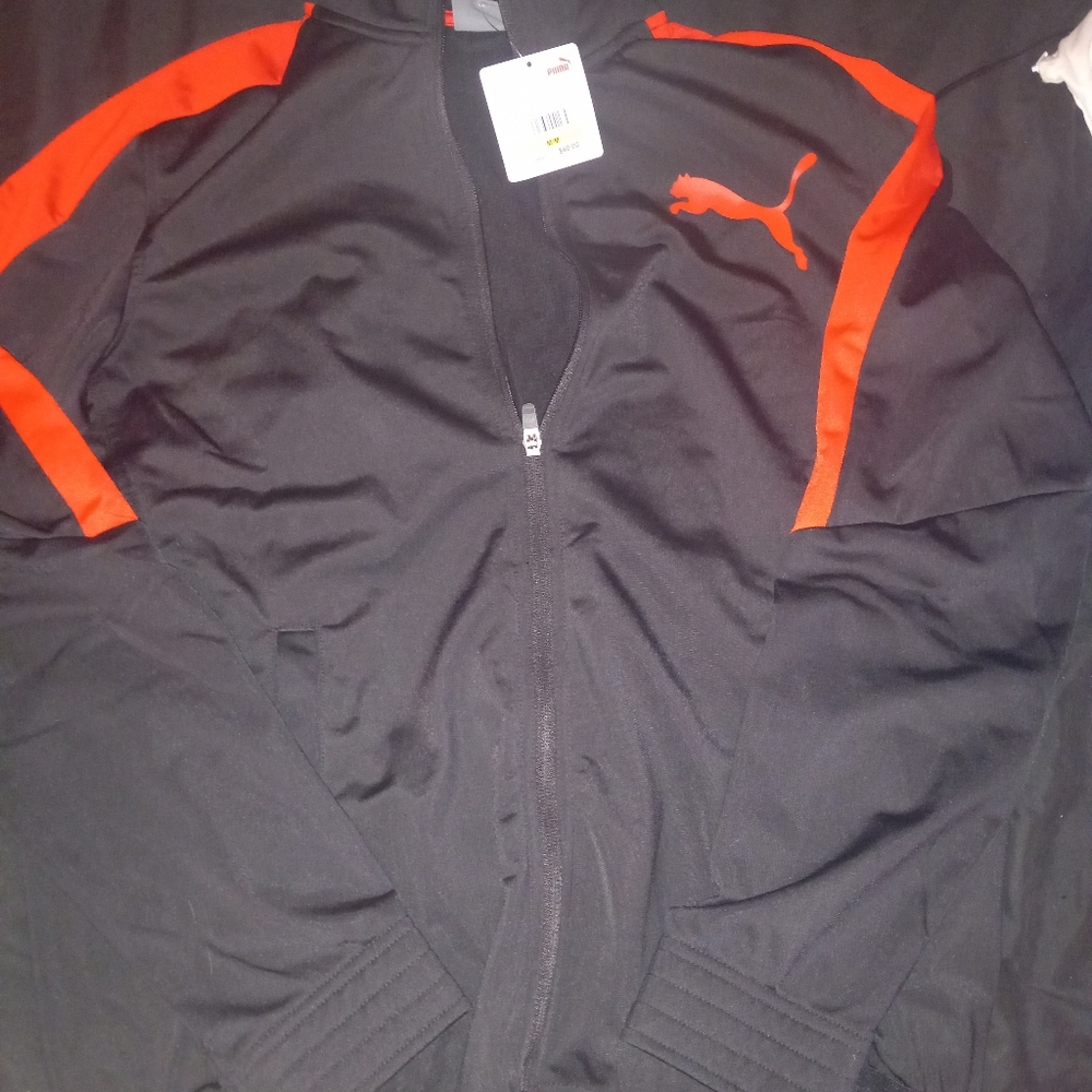 BRAND NEW WITH TAGS PUMA MENS SIZE MEDIUM JACKET RED&BLACK